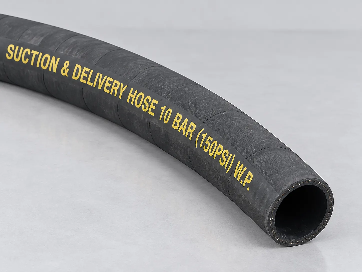 Industrial rubber delivery hose