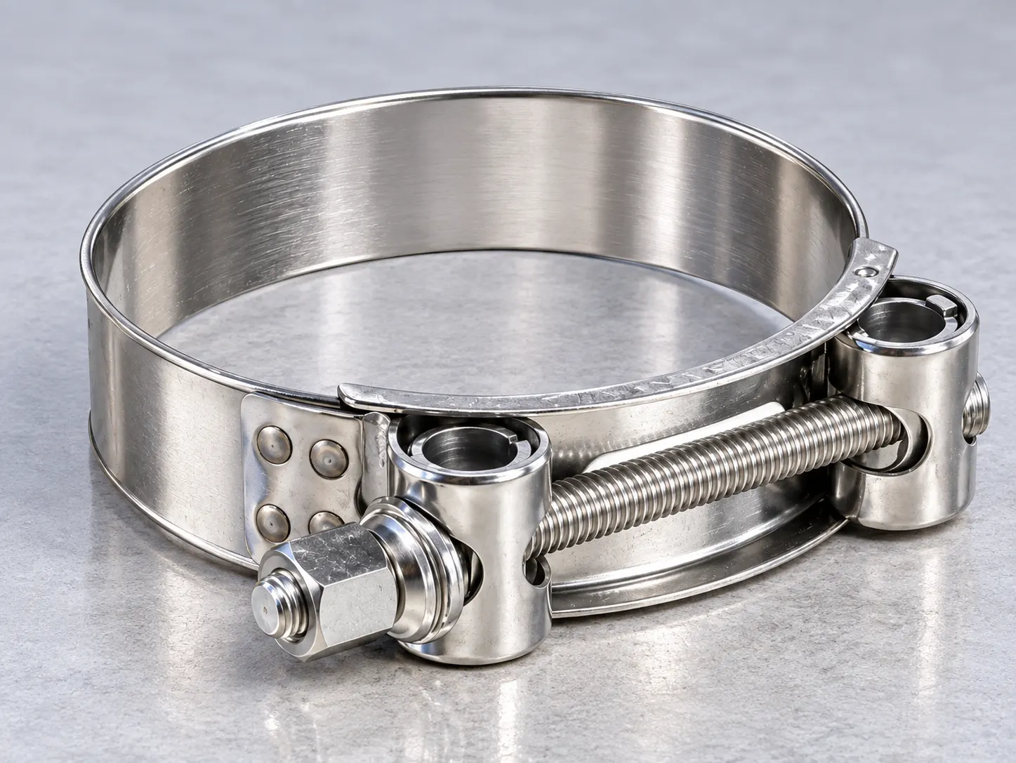 Heavy-duty bolt clamp